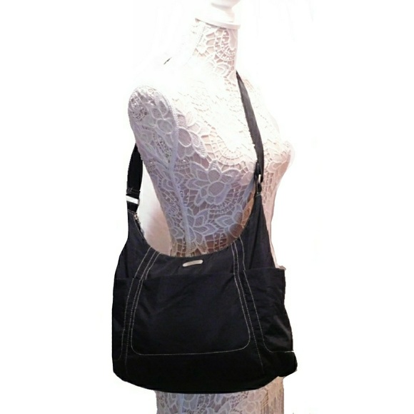Baggallini Handbags - BAGGALLINI BLACK HOBO TOTE